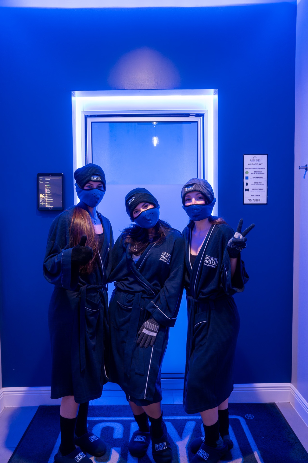 iCRYO Marietta guests in cryo robes ready for their session